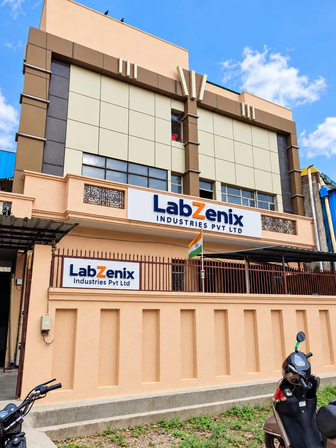 LABZENIX INDUSTRIES PRIVATE LIMITED facility photo 2 - Faridabad
